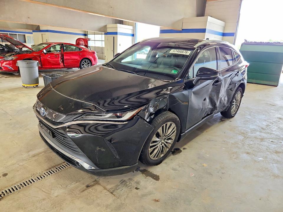 TOYOTA VENZA 2024 with VIN JTEAAAAH3RJ188026 - Photo from auction
