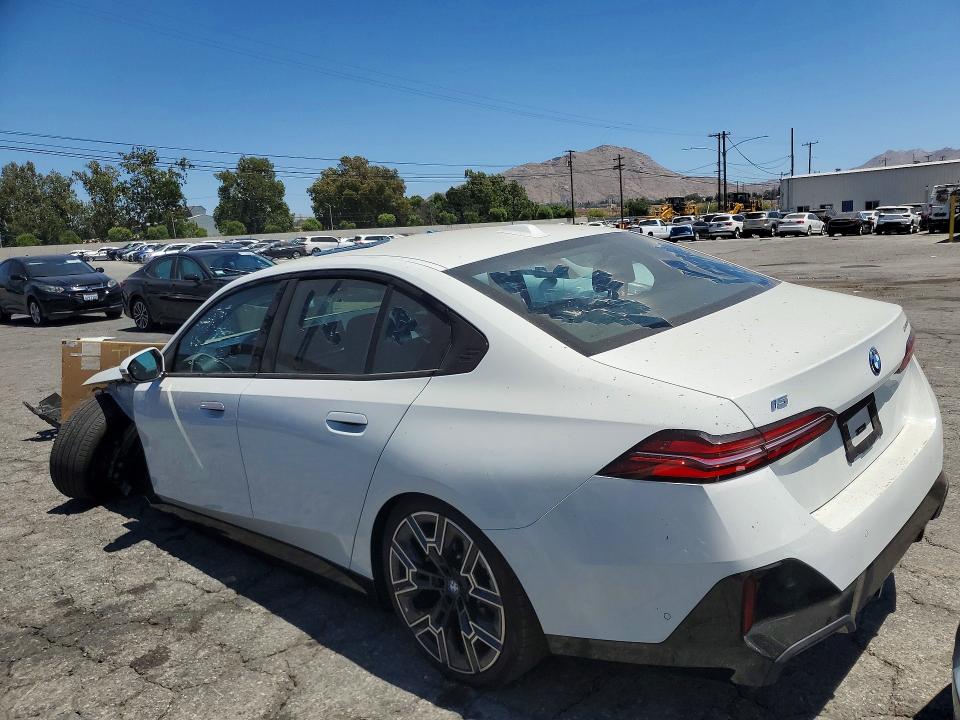 Photo 2 from auction – 2024 BMW I5 with VIN WBY33FK08RCS93211