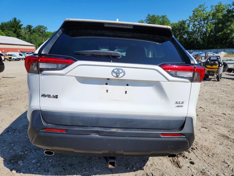 Photo 6 from auction – 2021 TOYOTA RAV4 with VIN 2T3P1RFV3MC170892