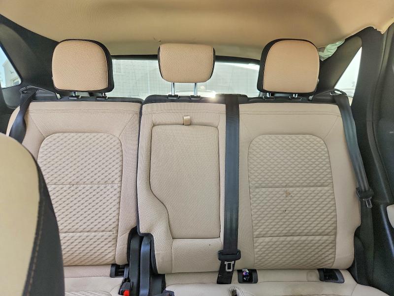 Photo 10 from auction – 2020 FORD ESCAPE with VIN 1FMCU9G65LUB50775