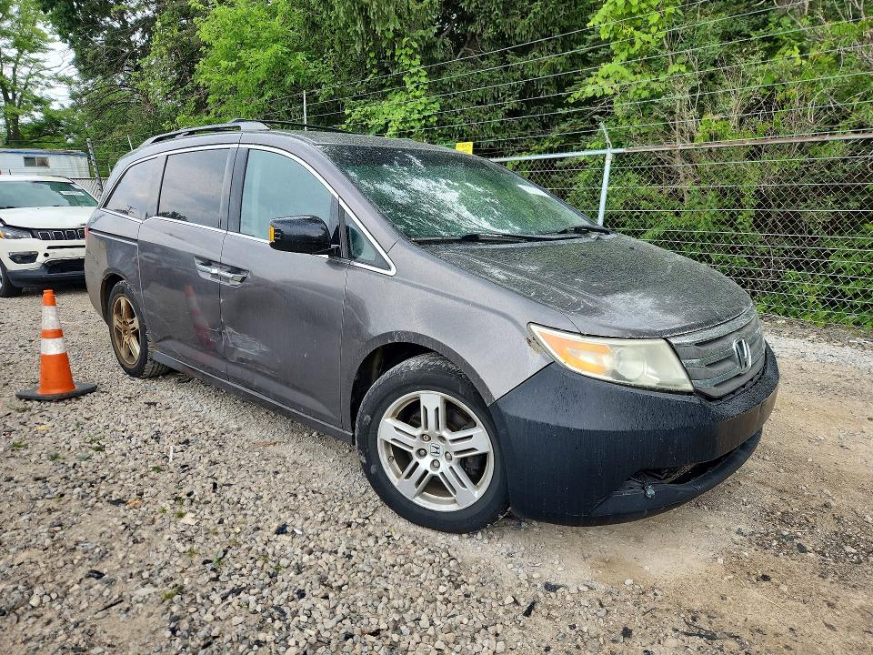 Photo 4 from auction – 2011 HONDA ODYSSEY with VIN 5FNRL5H9XBB049161
