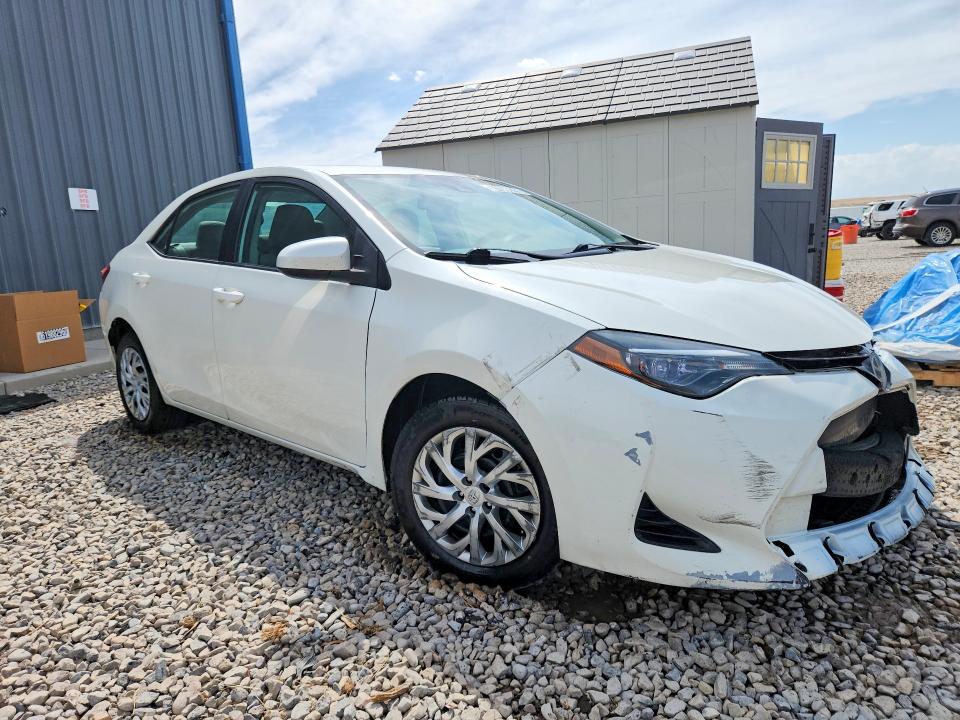 Photo 4 from auction – 2018 TOYOTA COROLLA with VIN 5YFBURHE2JP774131