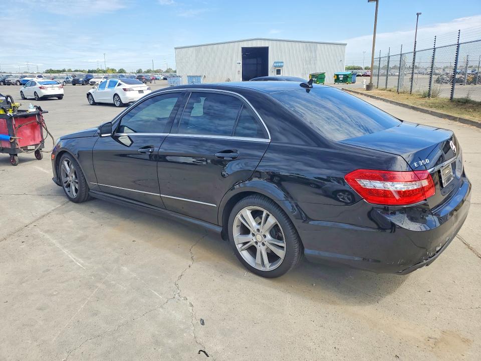 Photo 2 from auction – 2013 MERCEDES-BENZ E with VIN WDDHF5KB5DA732854