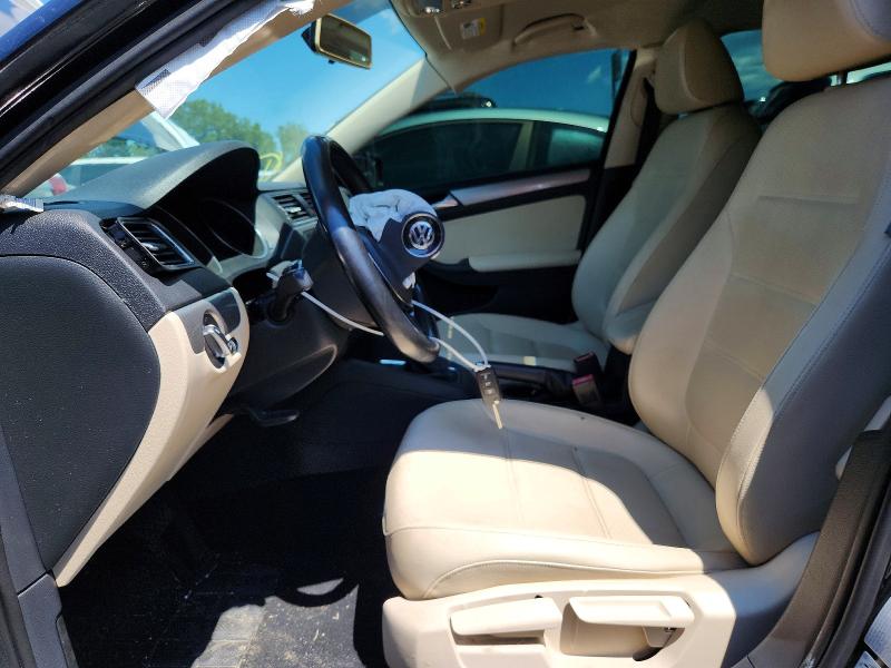 Photo 7 from auction – 2017 VOLKSWAGEN JETTA with VIN 3VWDB7AJ7HM308459