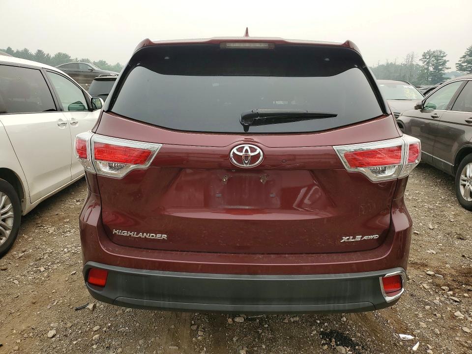 Foto 6 de la subasta – 2016 TOYOTA HIGHLANDER con VIN 5TDJKRFH6GS351664