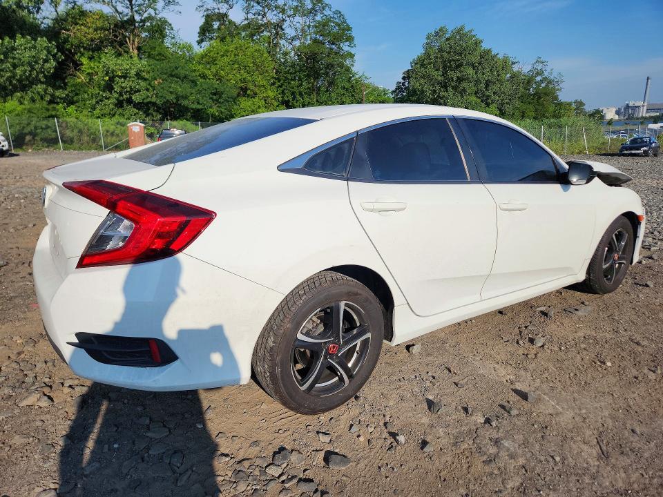 Photo 3 from auction – 2017 HONDA CIVIC with VIN 19XFC2F51HE077432