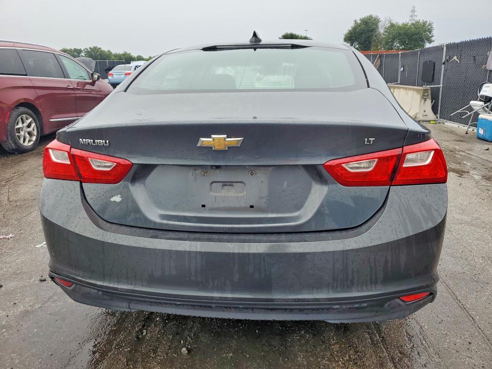 Photo 6 from auction – 2017 CHEVROLET MALIBU with VIN 1G1ZE5ST0HF255312