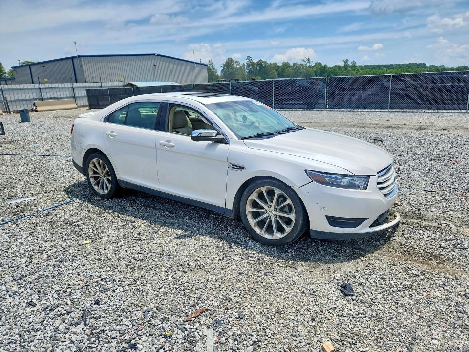 Photo 4 from auction – 2018 FORD TAURUS with VIN 1FAHP2F83JG122843