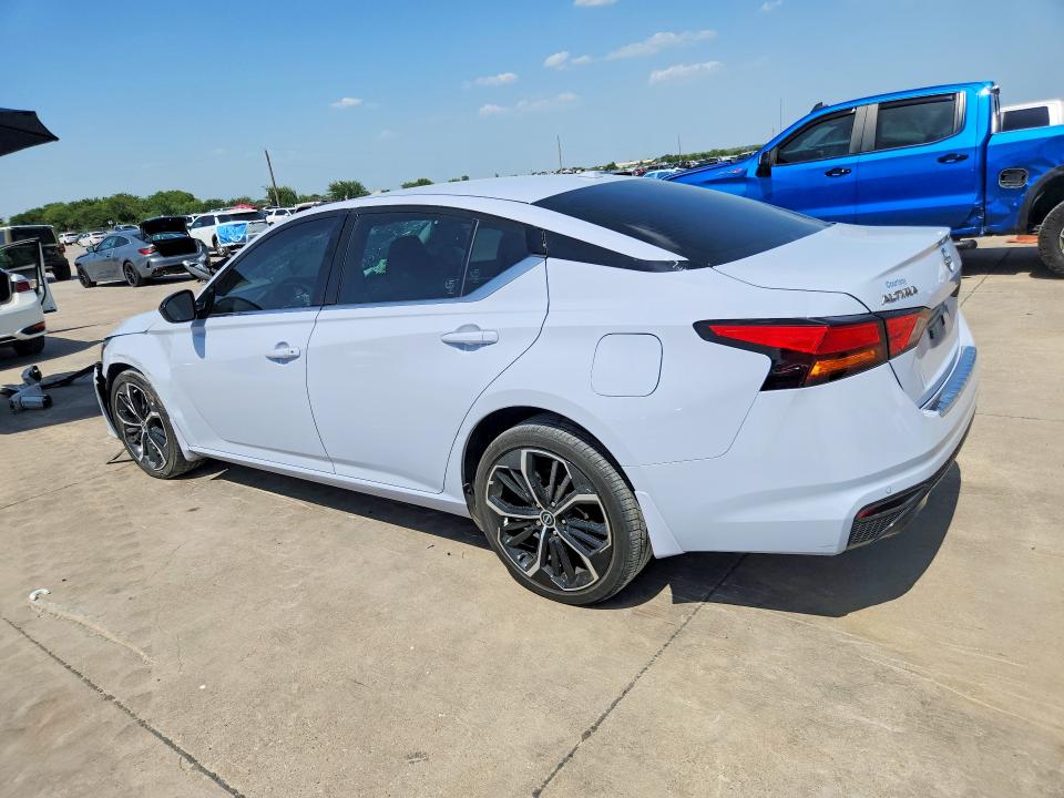Снимка 2 от търг – 2023 NISSAN ALTIMA с VIN 1N4BL4CV0PN401677