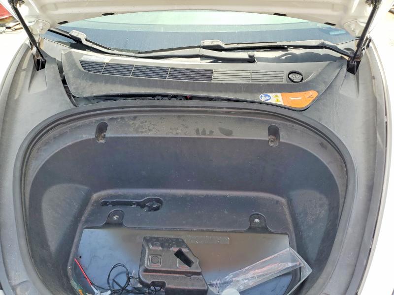 Снимка 11 от търг – 2018 TESLA MODEL 3 с VIN 5YJ3E1EA7JF007505