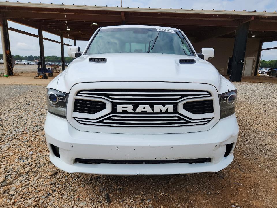 Photo 5 from auction – 2018 RAM 1500 with VIN 1C6RR7MT5JS124983