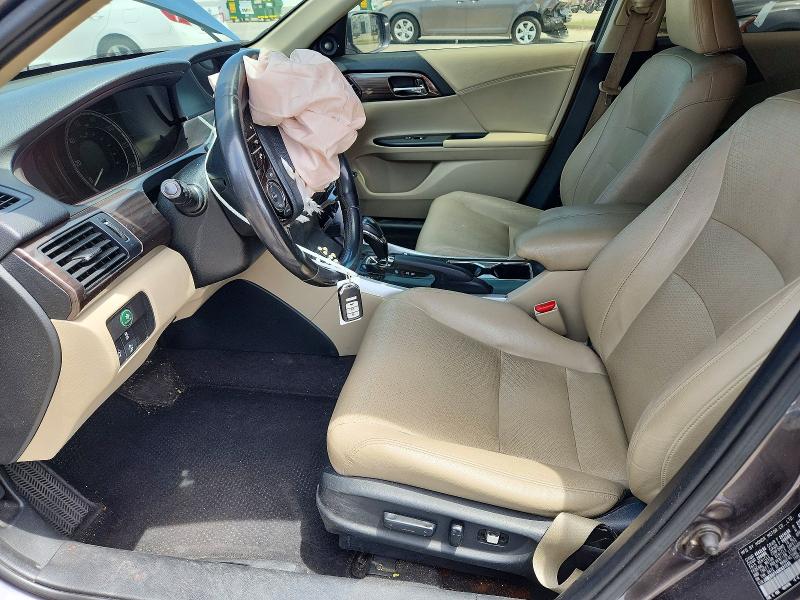 Photo 7 from auction – 2017 HONDA ACCORD with VIN JHMCR6F54HC027235