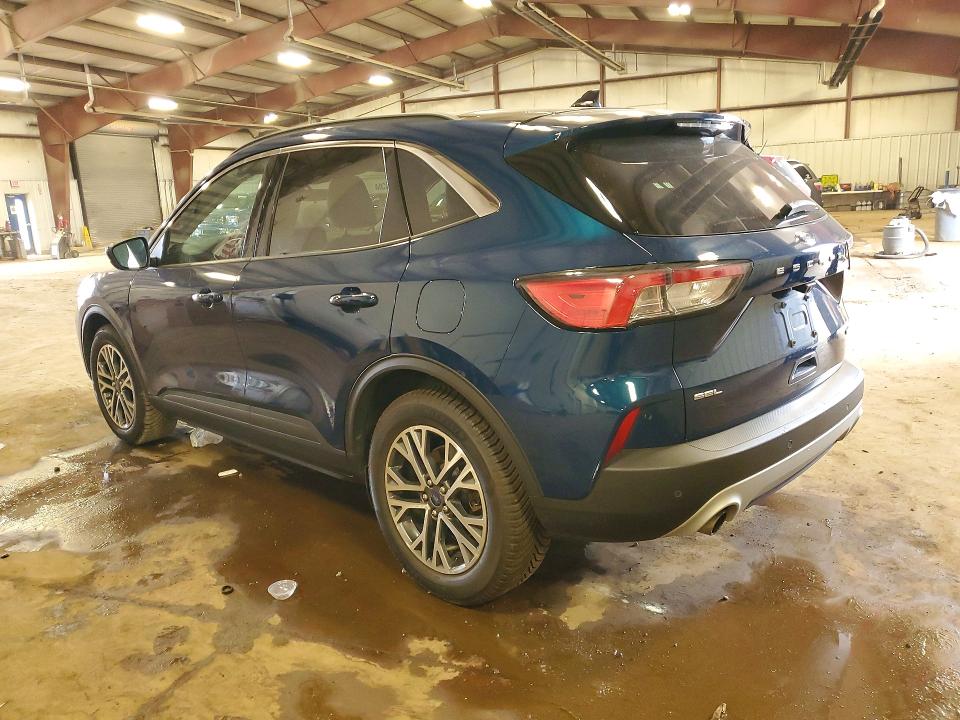 Photo 2 from auction – 2020 FORD ESCAPE with VIN 1FMCU0H6XLUA74335