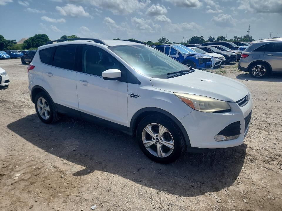 Photo 4 from auction – 2014 FORD ESCAPE with VIN 1FMCU0GX8EUB76696