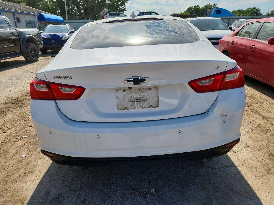 Photo 6 from auction – 2018 CHEVROLET MALIBU with VIN 1G1ZD5ST6JF242573