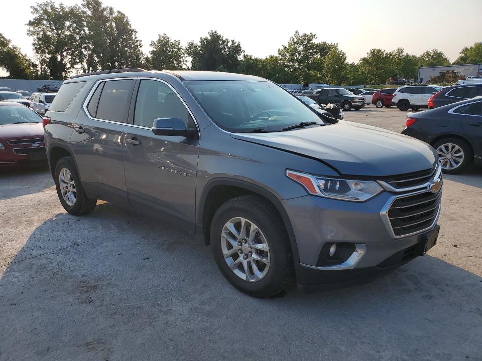 Photo 4 from auction – 2021 CHEVROLET TRAVERSE with VIN 1GNERGKW2MJ185536