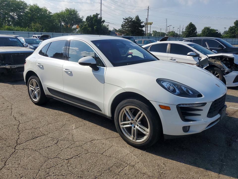 Photo 4 from auction – 2016 PORSCHE MACAN with VIN WP1AB2A53GLB52544