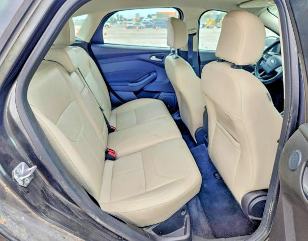 Photo 10 from auction – 2016 FORD FOCUS with VIN 1FADP3N26GL299338