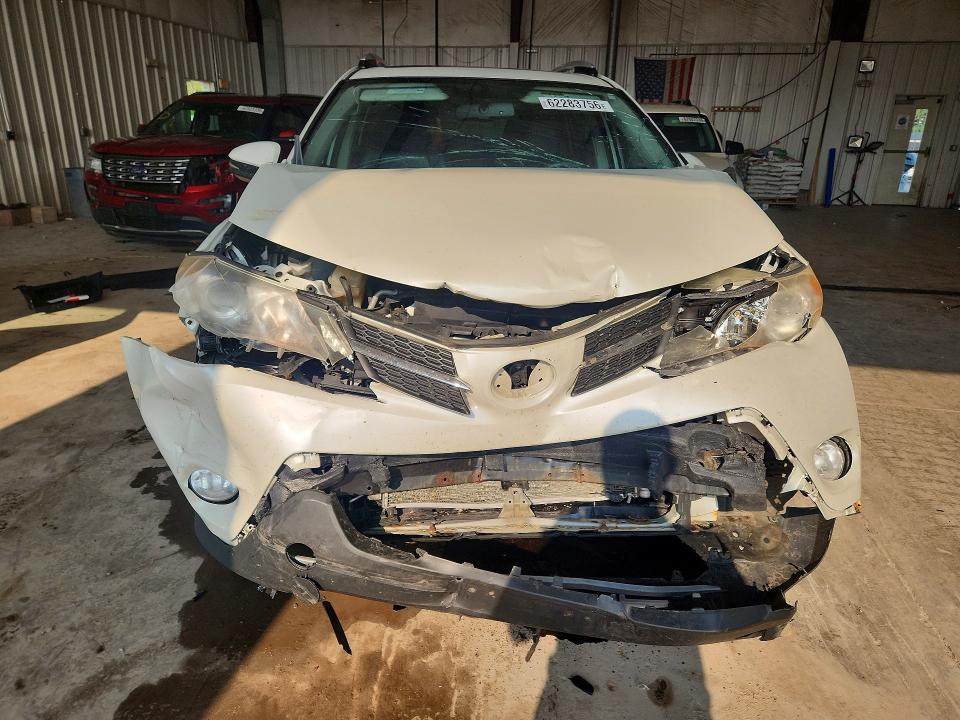 Photo 5 from auction – 2013 TOYOTA RAV4 with VIN JTMDFREVXDD027097