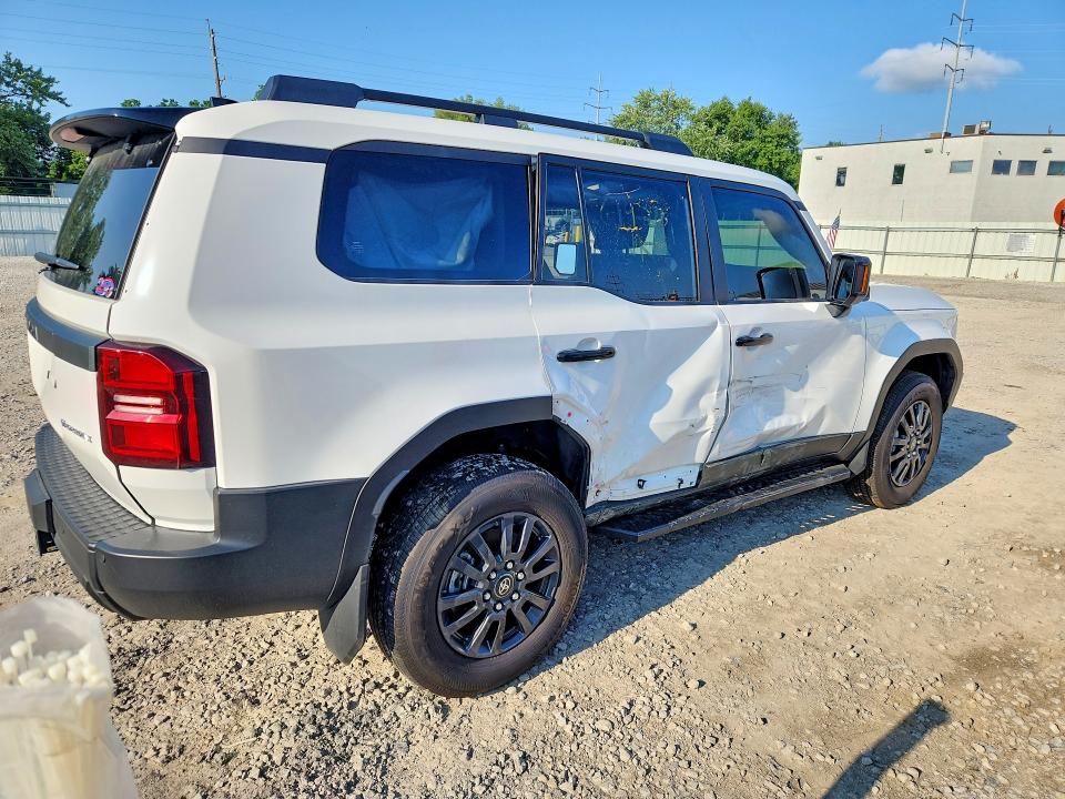 Photo 3 from auction – 2026 TOYOTA LAND CRUISER with VIN JTEABFAJ7TK050326
