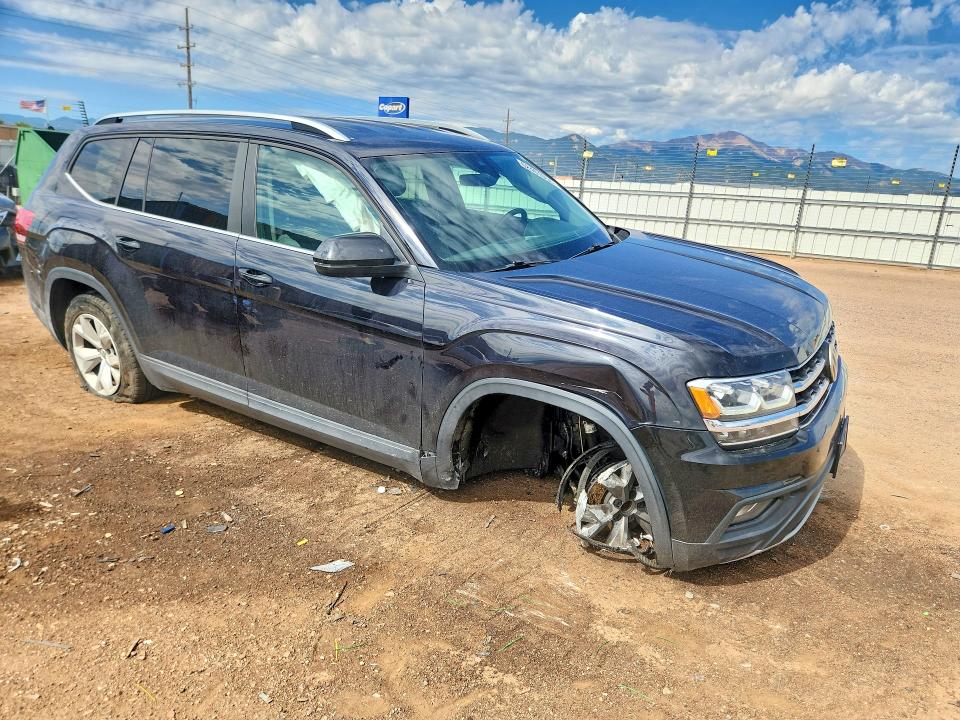 Photo 4 from auction – 2018 VOLKSWAGEN ATLAS with VIN 1V2LR2CA8JC556588