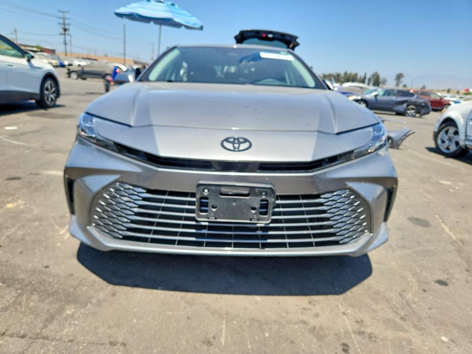 Photo 5 from auction – 2026 TOYOTA CAMRY with VIN 4T1DAACK1TU277900