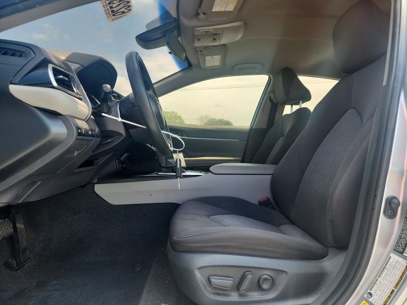 Photo 7 from auction – 2018 TOYOTA CAMRY with VIN JTNB11HK5J3016708