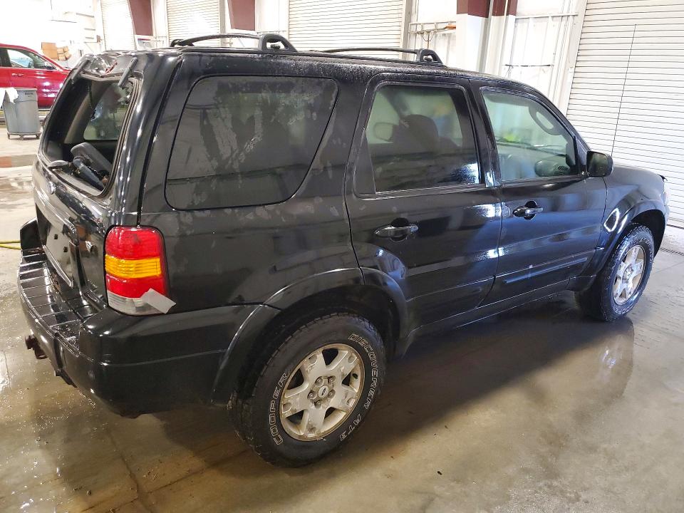 Photo 3 from auction – 2007 FORD ESCAPE with VIN 1FMYU94147KB95433