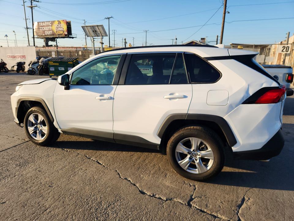 Photo 2 from auction – 2024 TOYOTA RAV4 with VIN 2T3W1RFV4RC268574