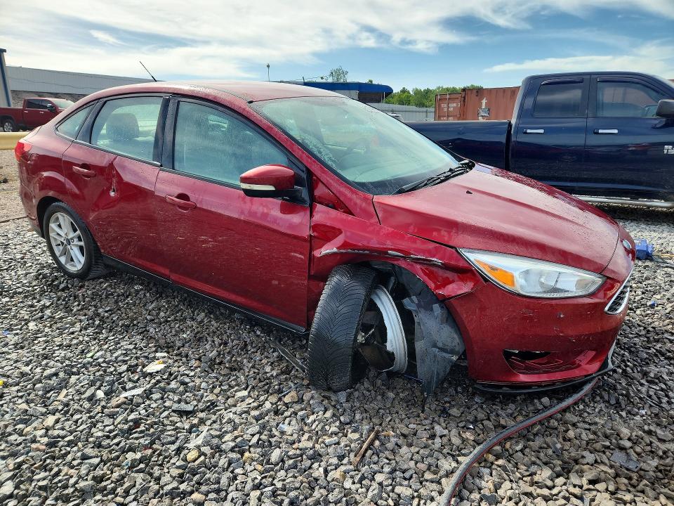 Photo 4 from auction – 2015 FORD FOCUS with VIN 1FADP3F22FL304368