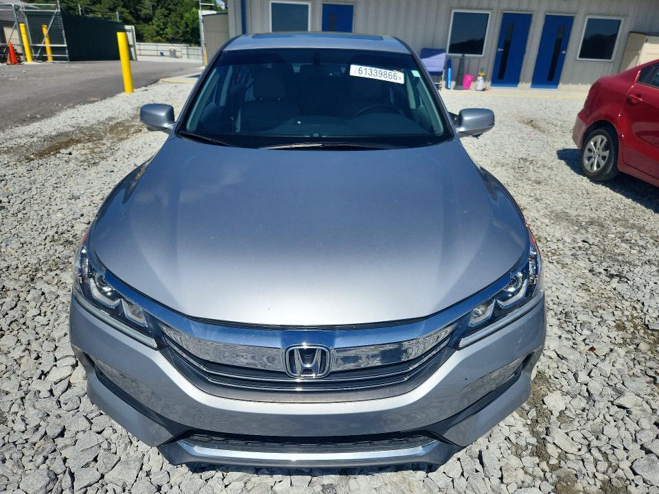 Photo 5 from auction – 2016 HONDA ACCORD with VIN 1HGCR2F82GA164285