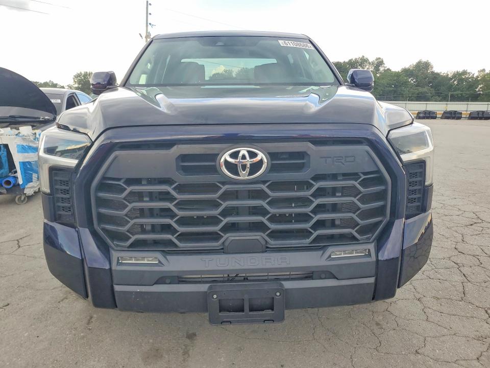 Photo 5 from auction – 2022 TOYOTA TUNDRA with VIN 5TFLA5DB9NX041051