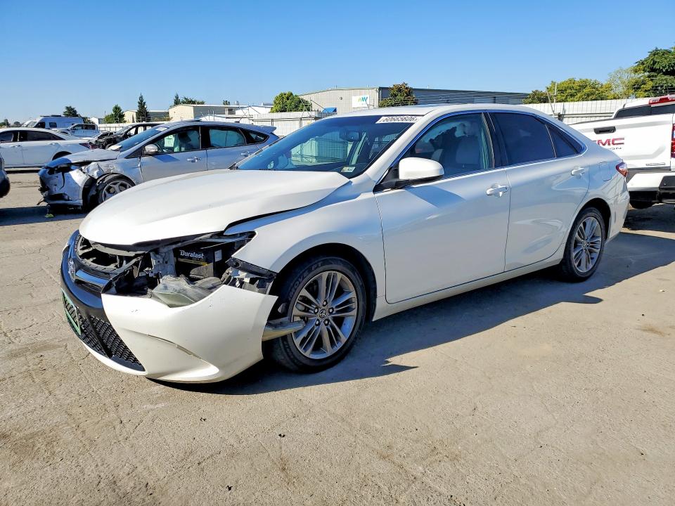 Фото 1 с аукциона – 2015 TOYOTA CAMRY с VIN 4T1BF1FK3FU012985