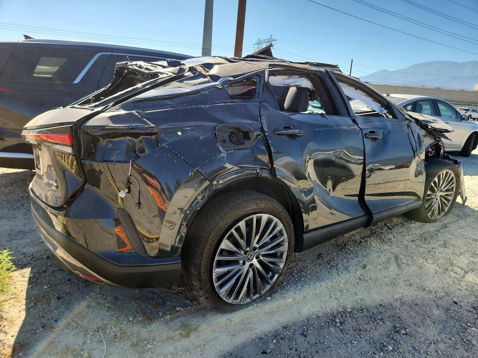 Photo 3 from auction – 2025 LEXUS RX with VIN JTJCJMGA3S2025978