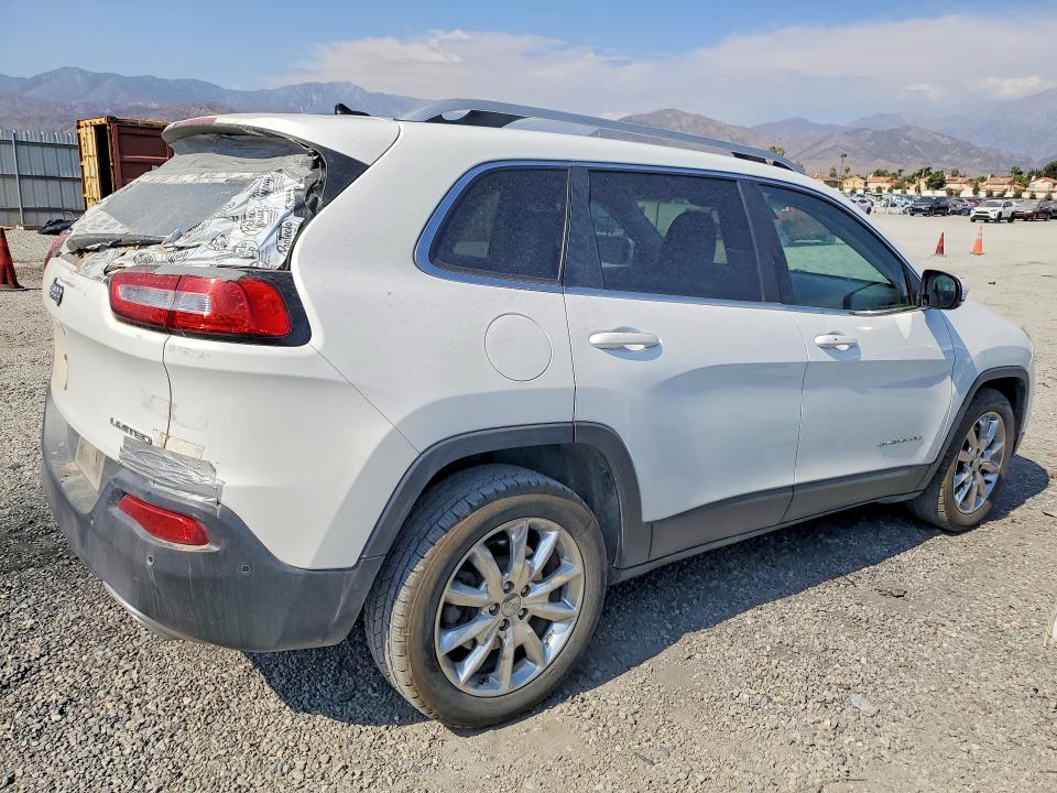 Photo 3 from auction – 2015 JEEP CHEROKEE with VIN 1C4PJLDS4FW547075