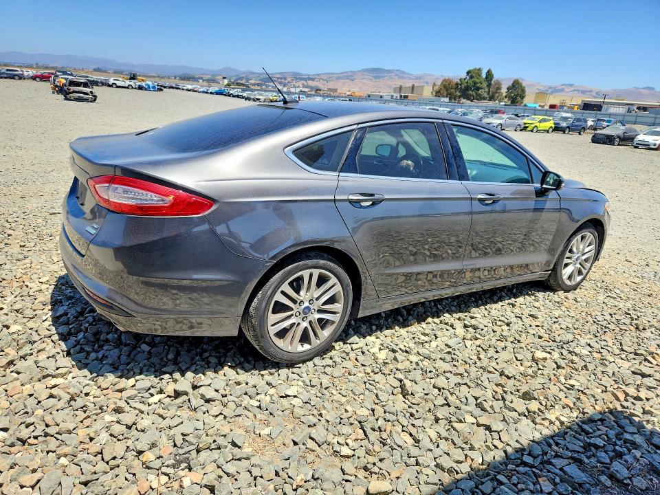 Photo 3 from auction – 2015 FORD FUSION with VIN 3FA6P0HD9FR226811