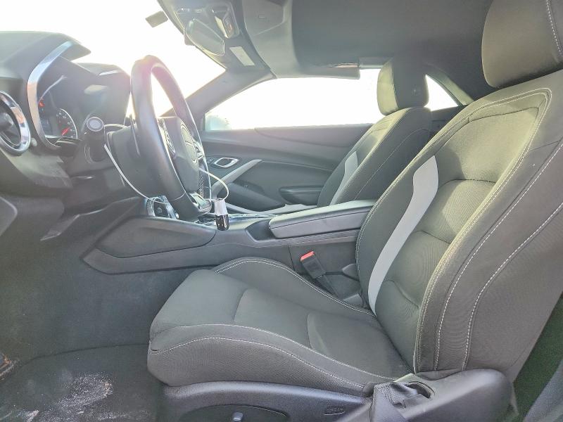 Photo 7 from auction – 2019 CHEVROLET CAMARO with VIN 1G1FB3DSXK0136116