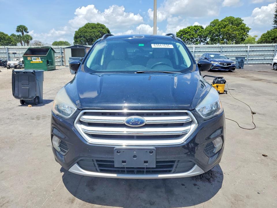 Photo 5 from auction – 2018 FORD ESCAPE with VIN 1FMCU0GD4JUC61311