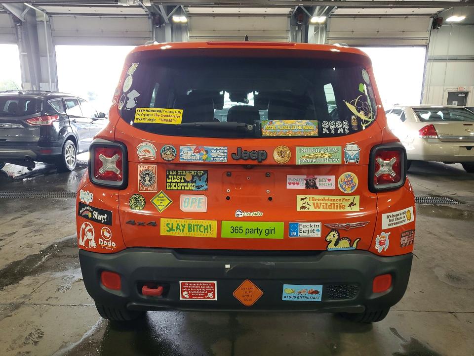 Photo 6 from auction – 2015 JEEP RENEGADE with VIN ZACCJBCT0FPB75539