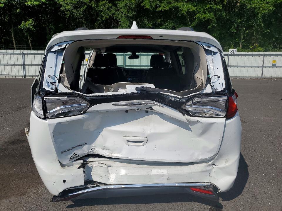 Photo 6 from auction – 2017 CHRYSLER PACIFICA with VIN 2C4RC1BG9HR621771