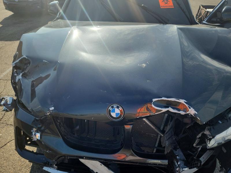 Photo 12 from auction – 2018 BMW X3 with VIN 5UXTR9C50JLC82558