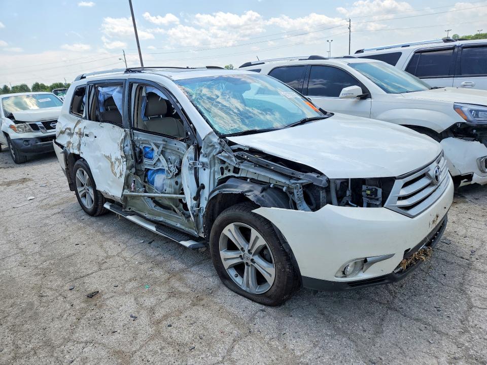Photo 4 from auction – 2013 TOYOTA HIGHLANDER with VIN 5TDYK3EH3DS112033