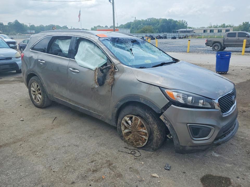 Photo 4 from auction – 2017 KIA SORENTO with VIN 5XYPG4A30HG188082