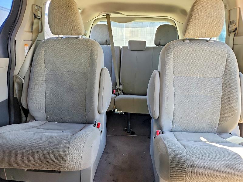 Photo 10 from auction – 2015 TOYOTA SIENNA with VIN 5TDZK3DC2FS564441