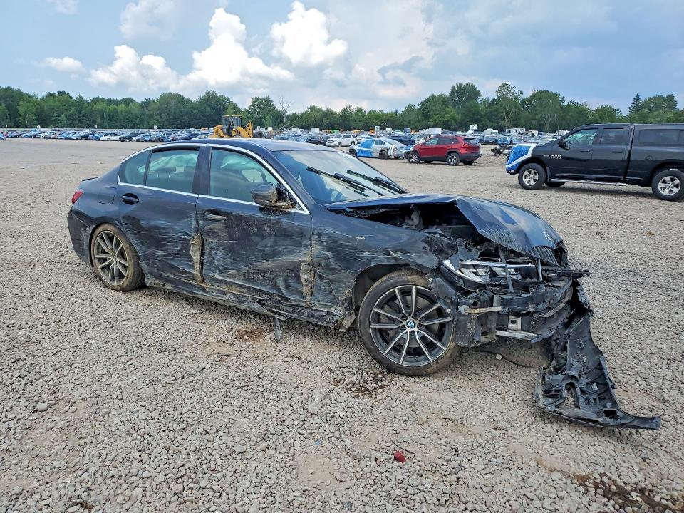 Photo 4 from auction – 2020 BMW 330XI with VIN 3MW5R7J04L8B38506