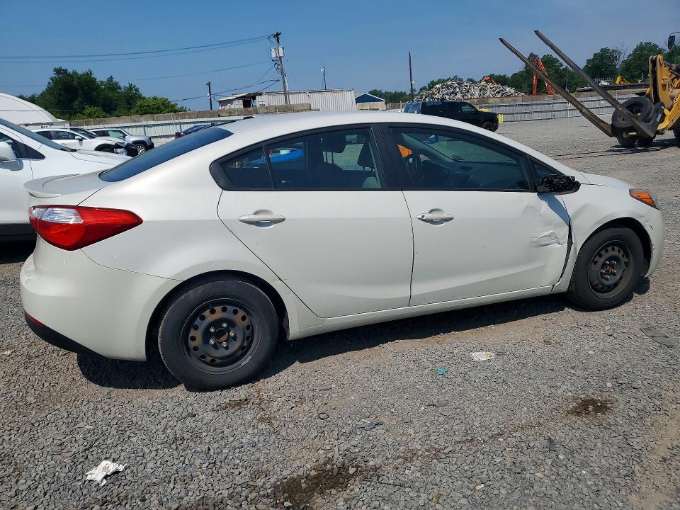 Photo 3 from auction – 2015 KIA FORTE with VIN KNAFK4A63F5388235