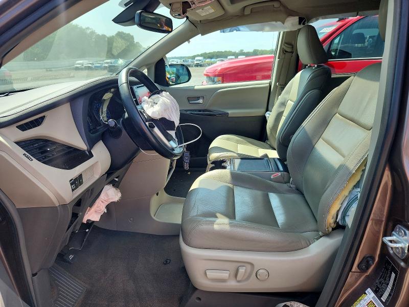 Photo 7 from auction – 2019 TOYOTA SIENNA with VIN 5TDDZ3DCXKS214281