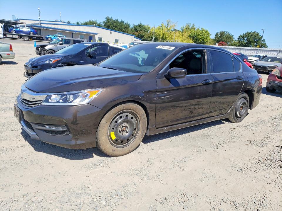 HONDA ACCORD 2017 with VIN 1HGCR2F67HA072282 - Photo from auction