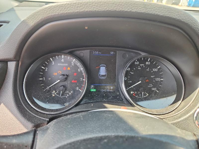Photo 9 from auction – 2018 NISSAN ROGUE with VIN 5N1AT2MTXJC700826