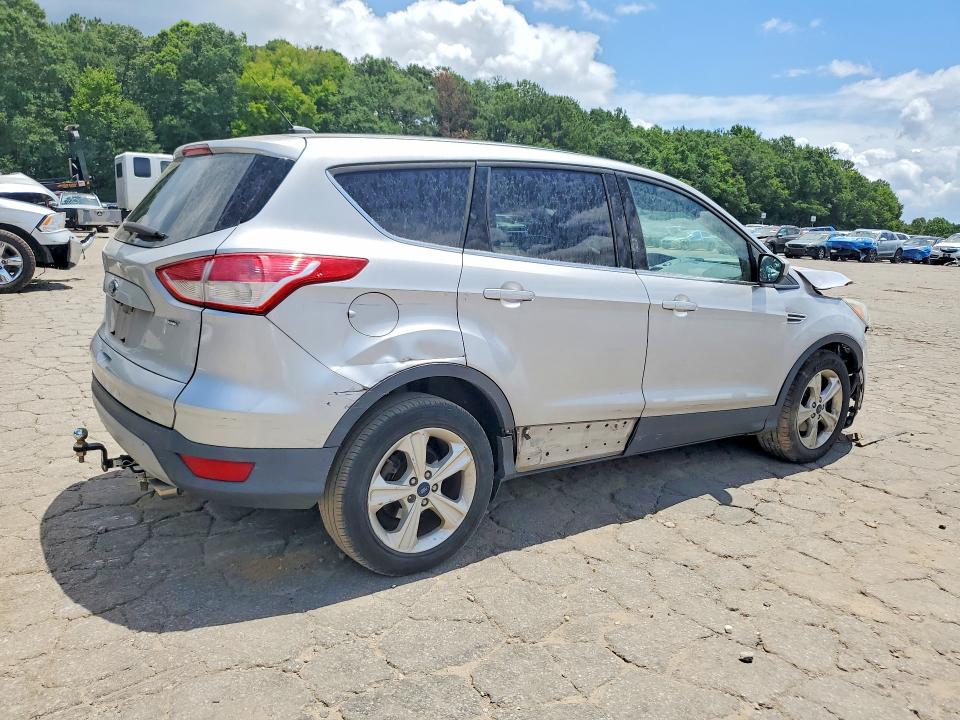 Photo 3 from auction – 2016 FORD ESCAPE with VIN 1FMCU0G71GUB72976